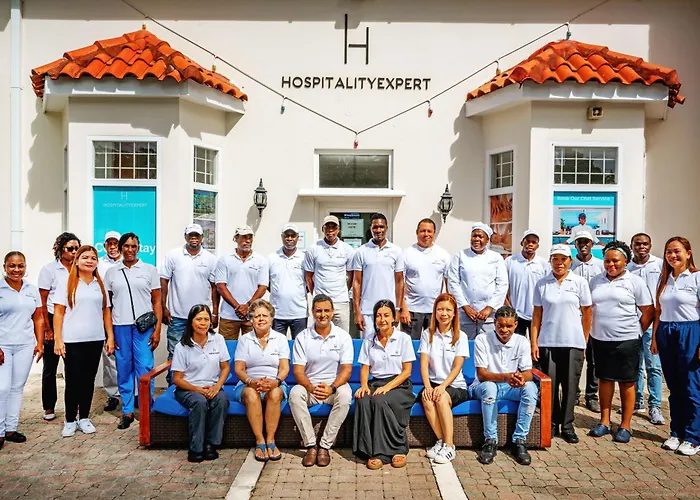 Hospitality Expert Bts 3 Pool Bar Inn *