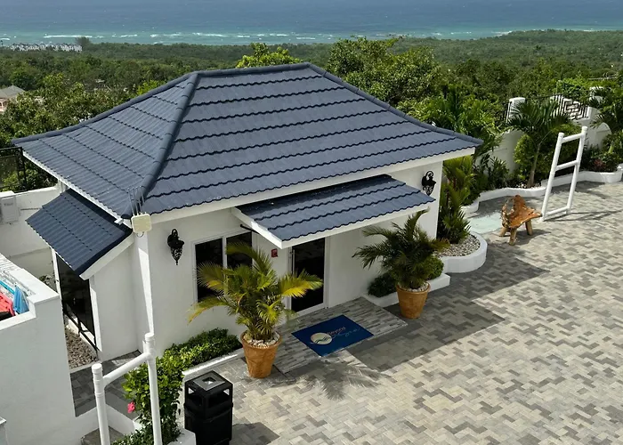 Hospitality Expert Bts 3 Pool Bar Montego Bay