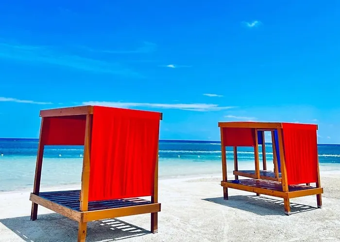 Inn Hospitality Expert Bts 3 Pool Bar Montego Bay