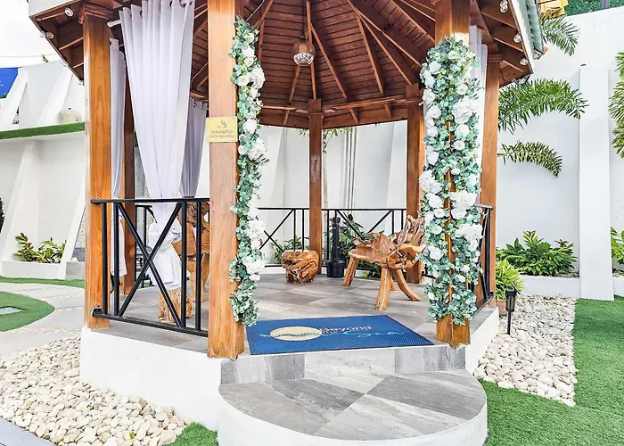 Hospitality Expert Bts 3 Pool Bar Inn *