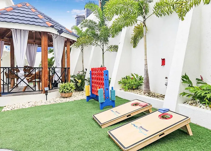 Hospitality Expert Bts 3 Pool Bar